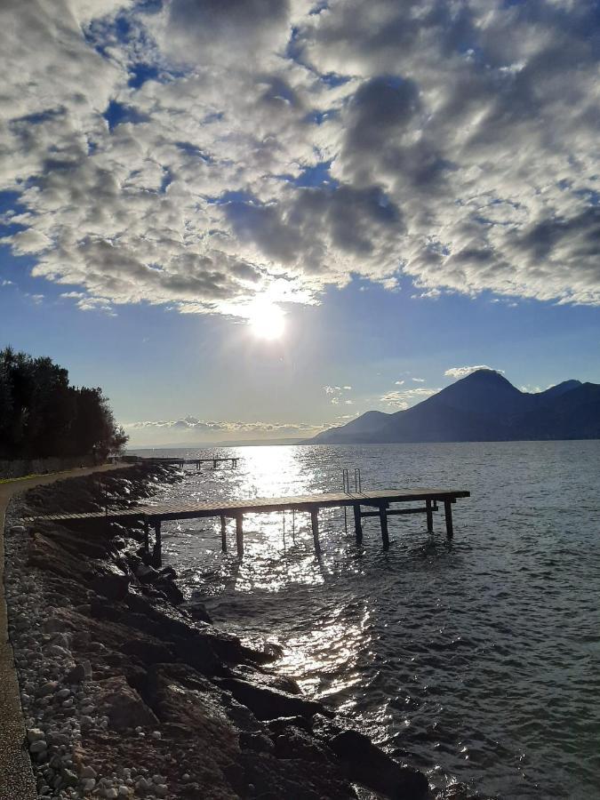 Villa Sul Lago Con Pontile Privato A Brenzone Sul Garda - Unique And Exclusive Buitenkant foto
