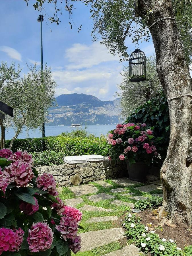 Villa Sul Lago Con Pontile Privato A Brenzone Sul Garda - Unique And Exclusive Buitenkant foto