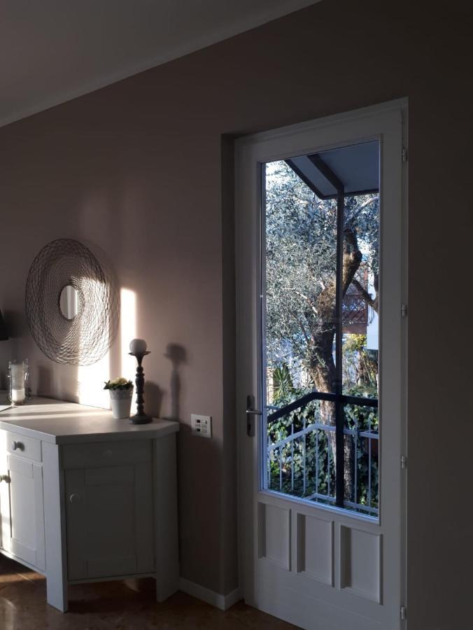 Villa Sul Lago Con Pontile Privato A Brenzone Sul Garda - Unique And Exclusive Buitenkant foto