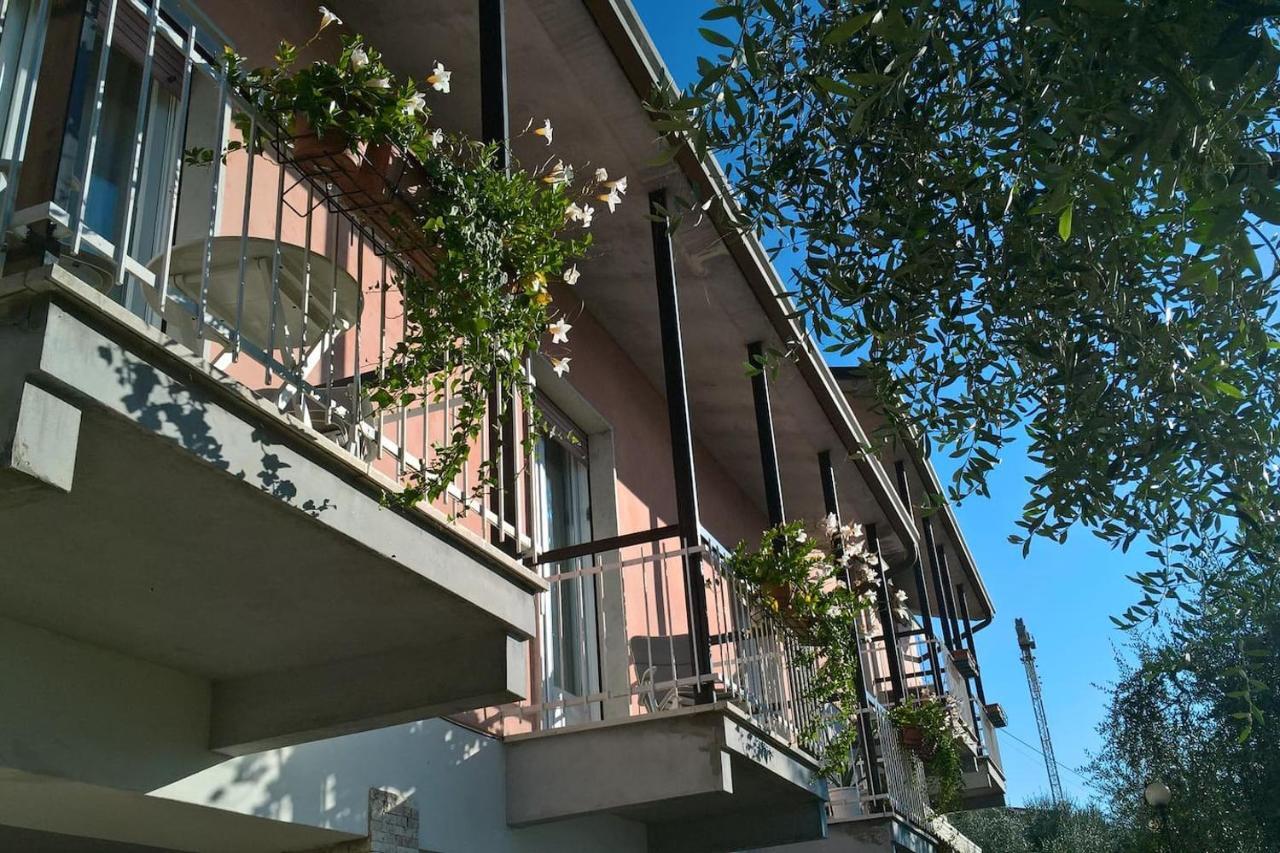 Villa Sul Lago Con Pontile Privato A Brenzone Sul Garda - Unique And Exclusive Buitenkant foto