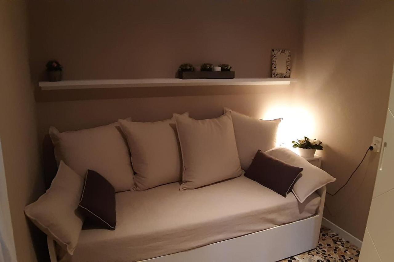 Villa Sul Lago Con Pontile Privato A Brenzone Sul Garda - Unique And Exclusive Buitenkant foto