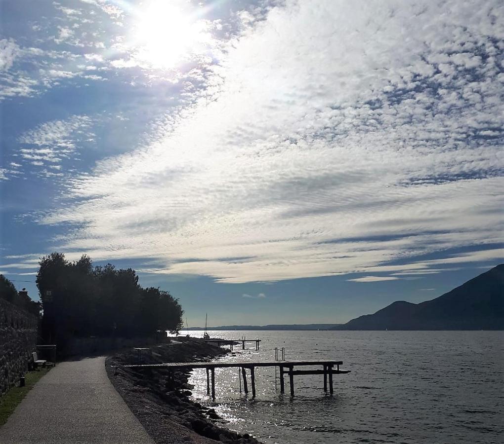 Villa Sul Lago Con Pontile Privato A Brenzone Sul Garda - Unique And Exclusive Buitenkant foto