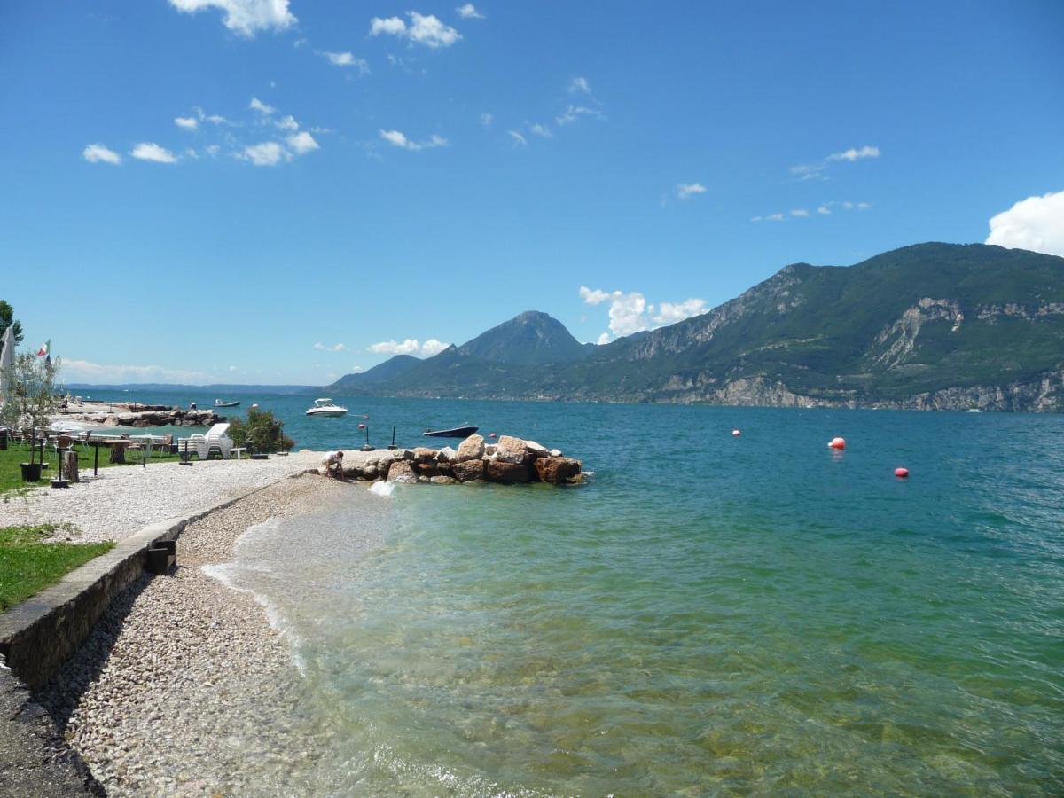 Villa Sul Lago Con Pontile Privato A Brenzone Sul Garda - Unique And Exclusive Buitenkant foto